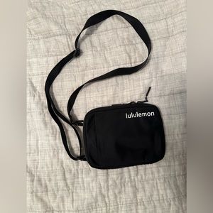 Lululemon Easy Access Convertible Crossbody Bag in black